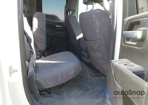 2021 Chevrolet Silverado 1500 4Wd Standard Bed Wt z USA, uszkodzony, nr VIN 1GCRYAEFXMZ202378